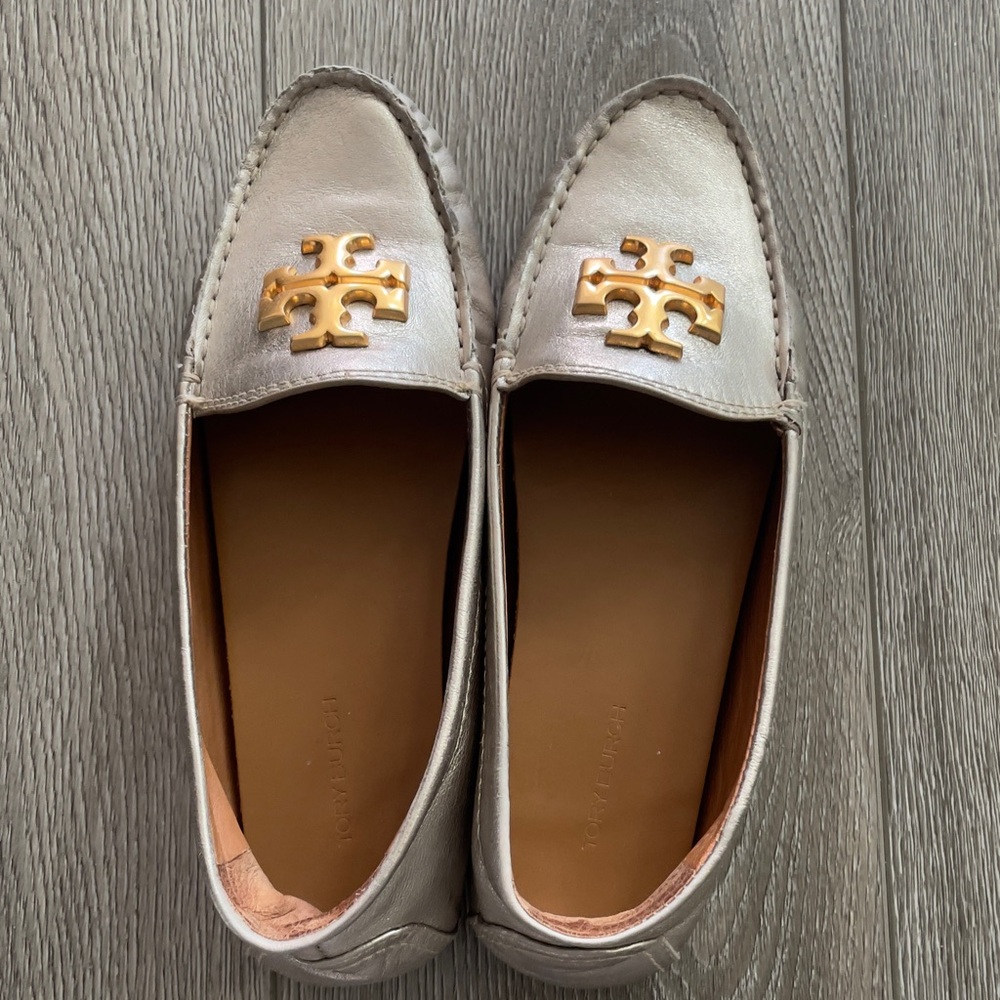 Tory Burch Silver Metallic Leather Loafers with Gold Logo